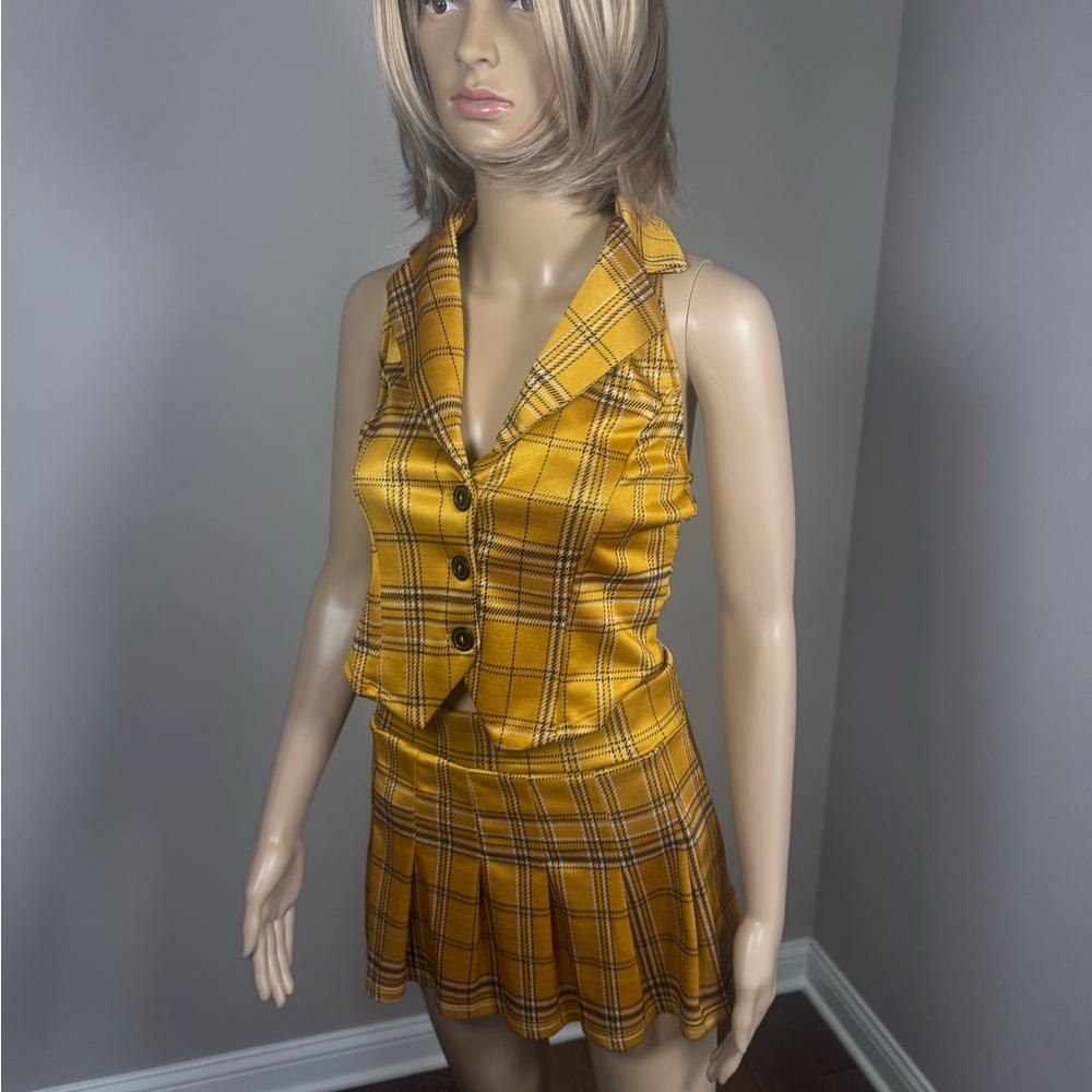 AKIRA Yellow Plaid 2 Piece Set Vest + Pleated Mini Skirt Y2K Clueless Style NWT - Picture 2 of 5